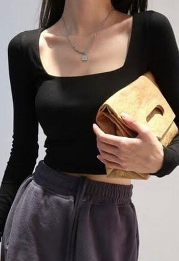 Siyah Kaşkorse Uzun Kollu Crop