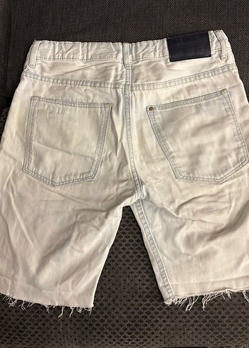 11-12 Yaş Beden H&M 11/12 yaş şort bayan da giyebilir