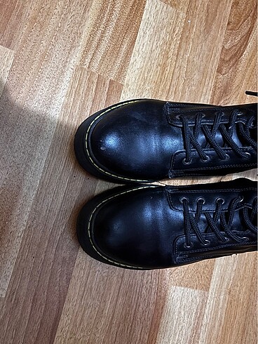 38 Beden siyah Renk Siyah martens model bot