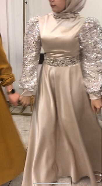 Meliha tarhancı model abiye