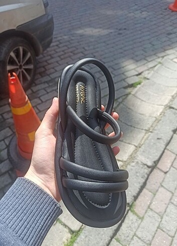 Kadın sandalet 