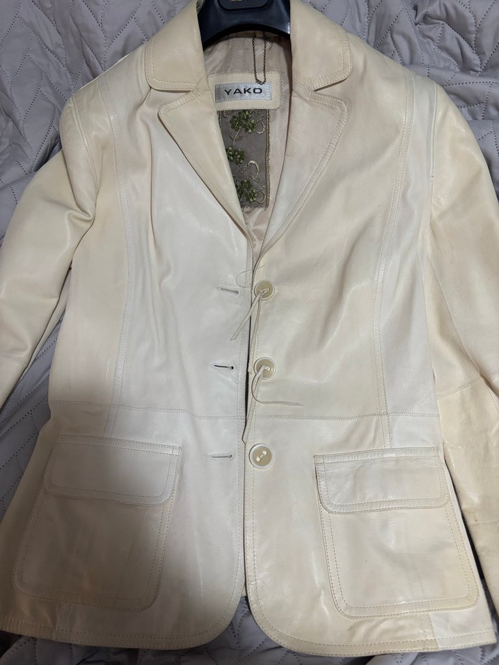 Kadın Beyaz Deri Ceket Düğmeli Notched Yaka - Görsel 2