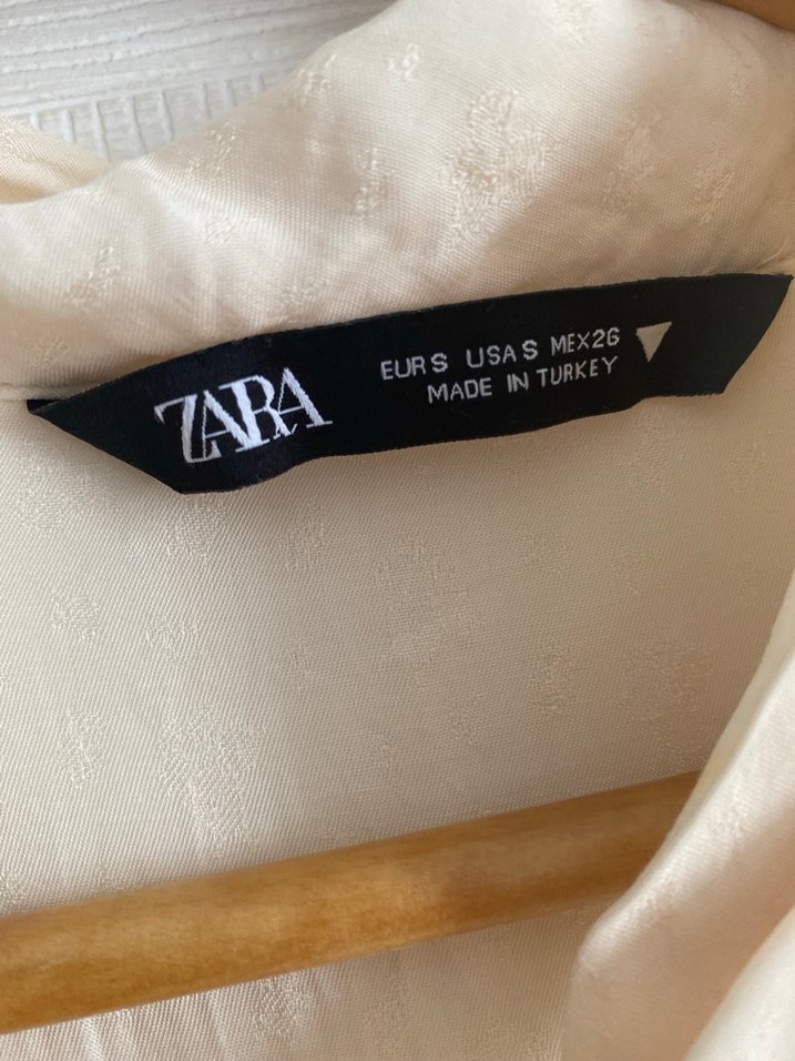 Zara Ekru Fular Yakalı Akışkan Bluz - Çok Şık - Görsel 3