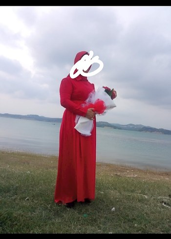 Drapeli Uzun Kollu Kırmızı Uzun Elbise