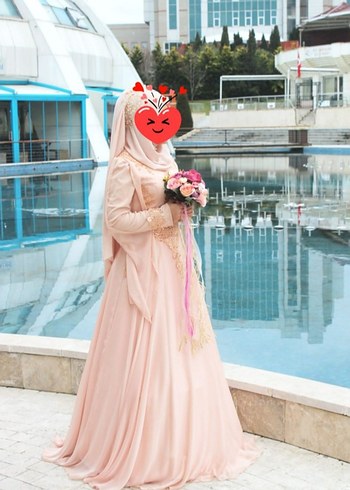 Uzun Kollu Pudra Pembe Düğün Elbisesi
