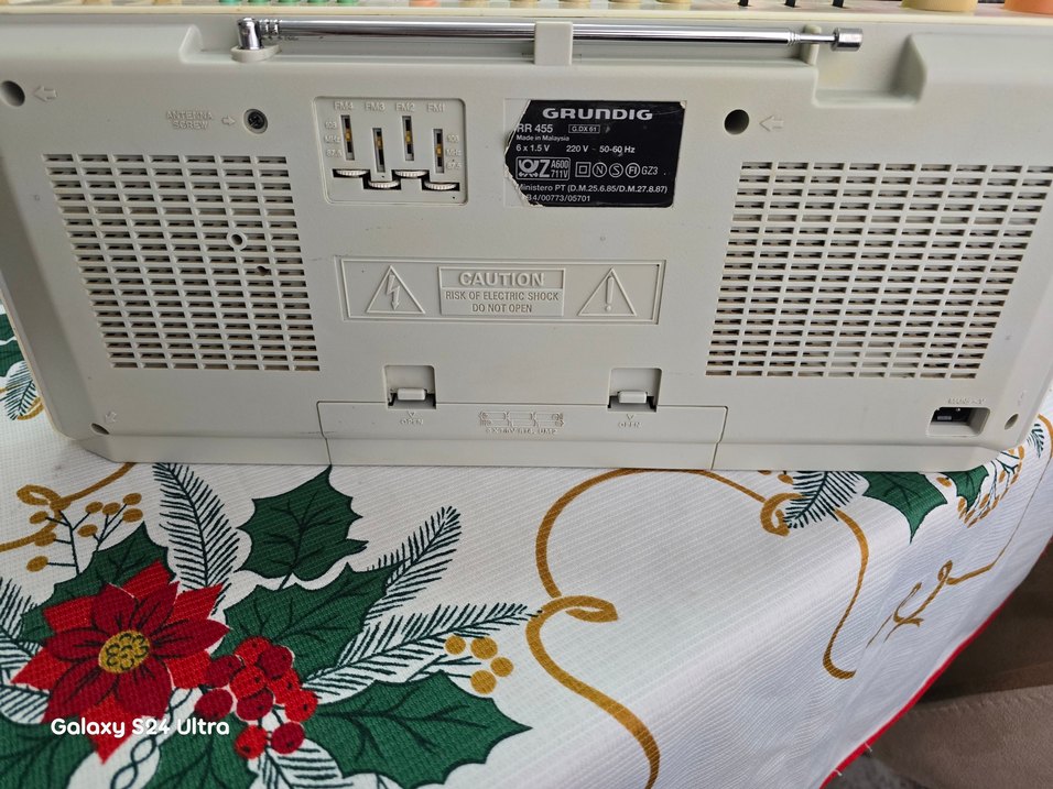 Grundig Kaset Çalar Radyo - Görsel 4