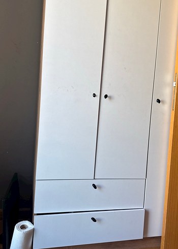 Beyaz ve Gri Çocuk Gardırop - Görsel 2