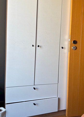 Beyaz ve Gri Çocuk Gardırop - Görsel 3