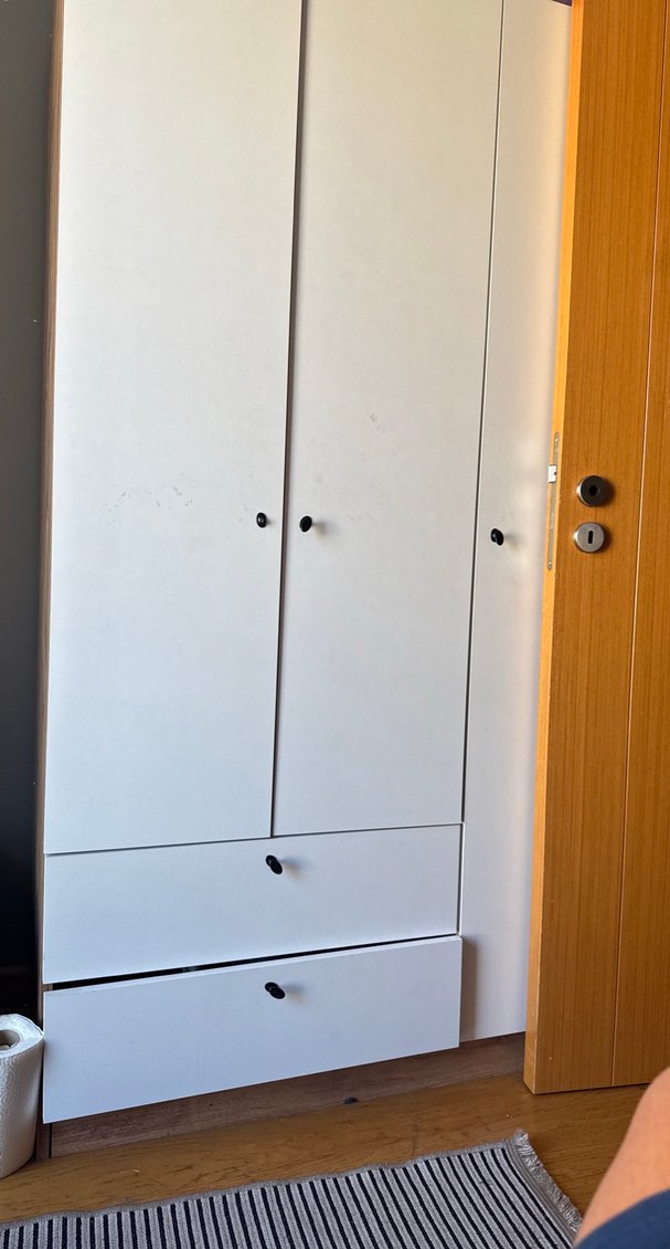 Beyaz ve Gri Çocuk Gardırop - Görsel 3