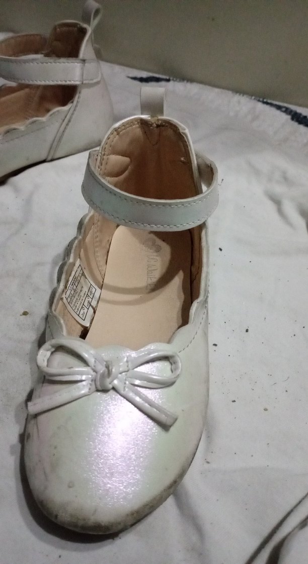 Kız Çocuk Beyaz Fırfırlı Babet Ayakkabı - Görsel 2