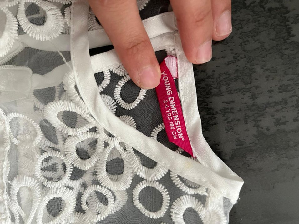 Kız Çocuk Beyaz Nakışlı Dantel Elbise - Görsel 3