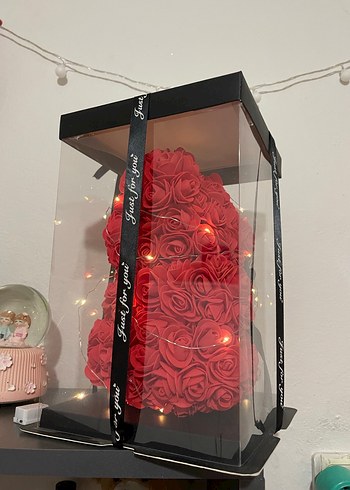 Kırmızı Güllerden Ayı Dekoratif Hediyelik - Görsel 3