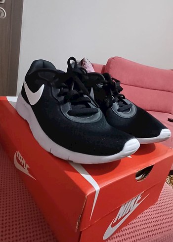36 Beden siyah Renk Nike Siyah Kadın Spor Ayakkabı