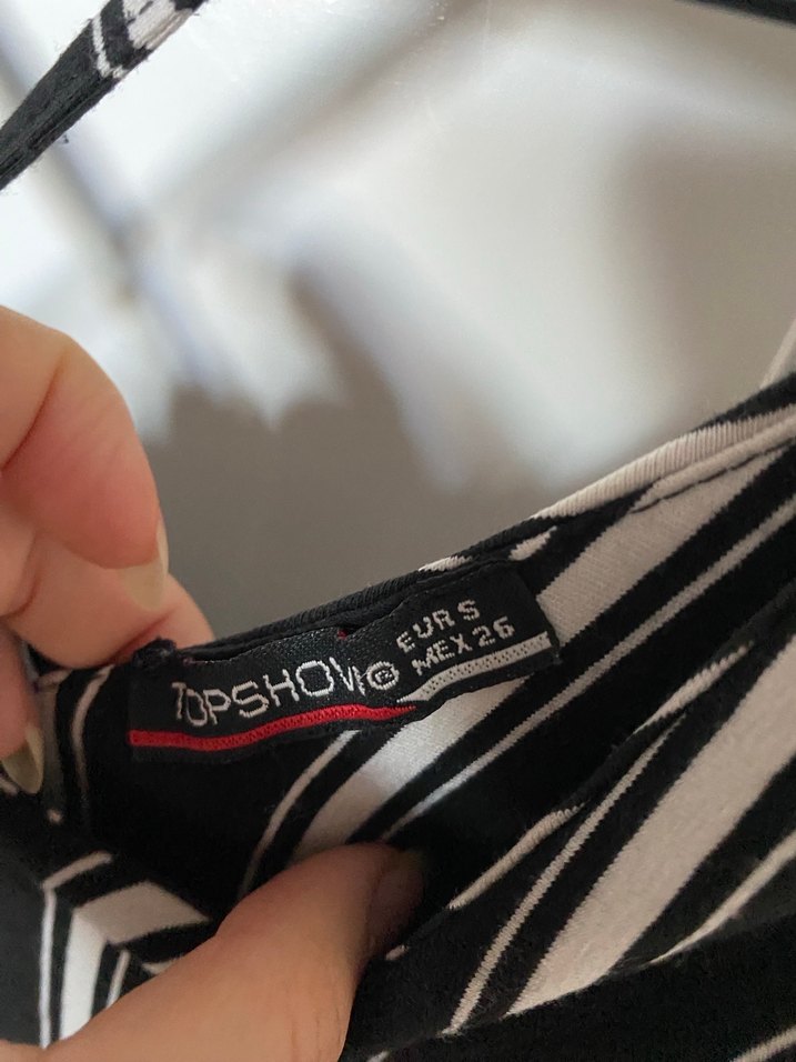 Siyah Beyaz Çizgili Kısa Kollu Elbise - Görsel 4