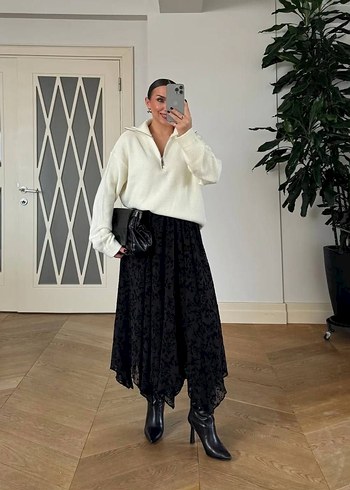 Flok Baskılı Kahverengi Çiçek Desenli Etek - Görsel 6