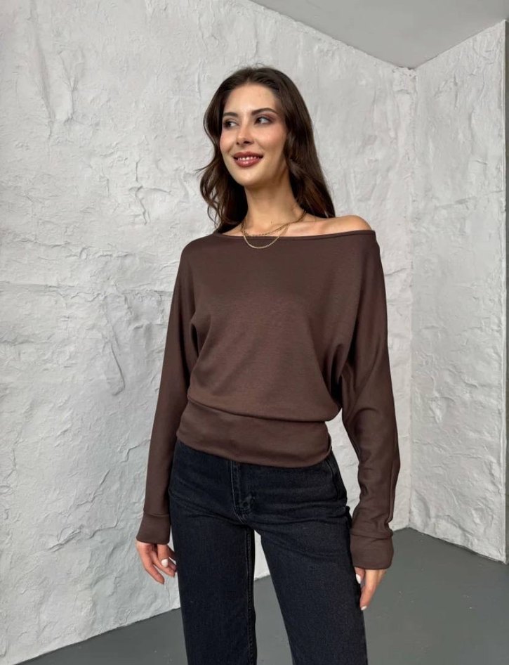 Kahverengi Kayık Yaka Kadın Bluz - Görsel 3