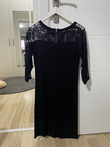 Siyah dantelli elbise - Görsel 2
