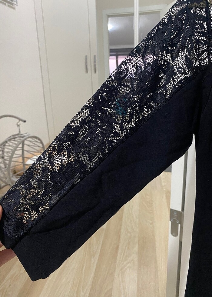 Siyah dantelli elbise - Görsel 5