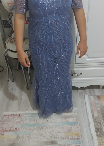 Diğer Gri İşlemeli Uzun Abiye Elbise
