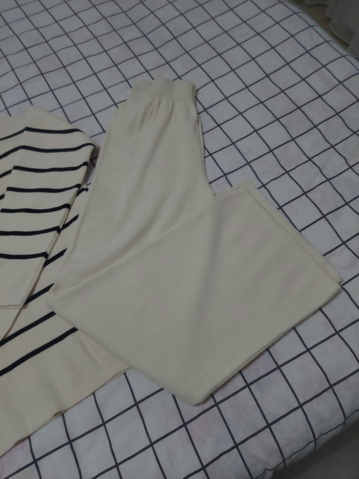 Kadın Gri Çizgili Uzun Kollu Triko Kazak - Görsel 4