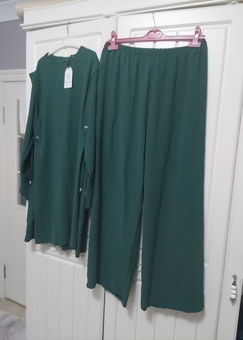 Uzun Kesim Yeşil Kadın Takım - Görsel 2