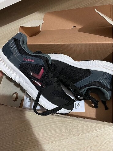 Hummel ayakkabı