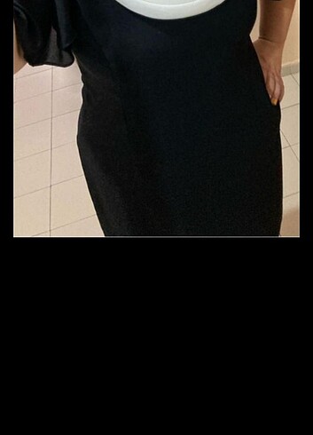 46 Beden Harika bir gece elbisesi siyah beyaz ve ince taş detaylı