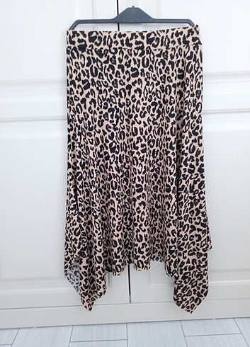 Leopar desenli etek