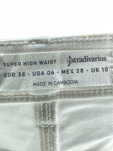 38 Beden beyaz Renk Stradivarius Jean / Kot %70 İndirimli.