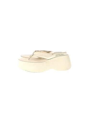 Stradivarius Terlik %70 İndirimli.