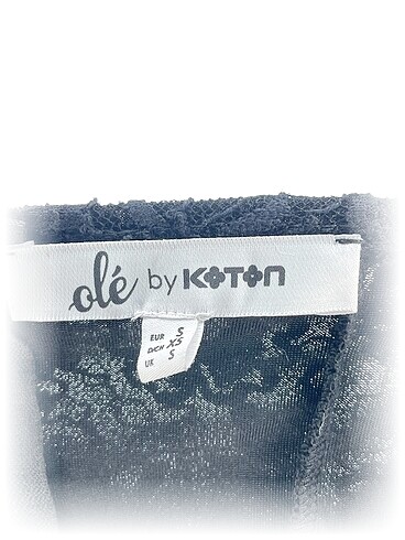 s Beden Koton Bluz %70 İndirimli.