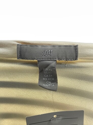 xs Beden çeşitli Renk H&M Bluz %70 İndirimli.