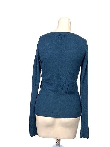 m Beden Bershka Hırka %70 İndirimli.
