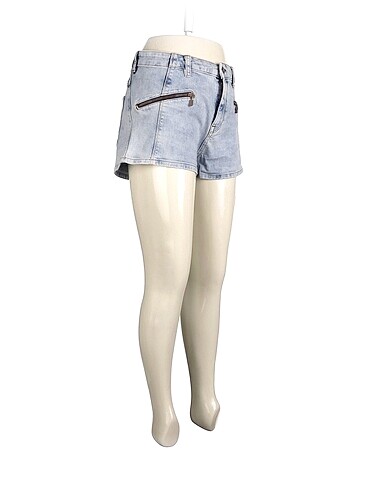 Bershka Bershka Mini Şort %70 İndirimli.