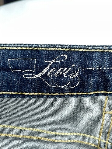 28 Beden çeşitli Renk Levis Jean / Kot %70 İndirimli.
