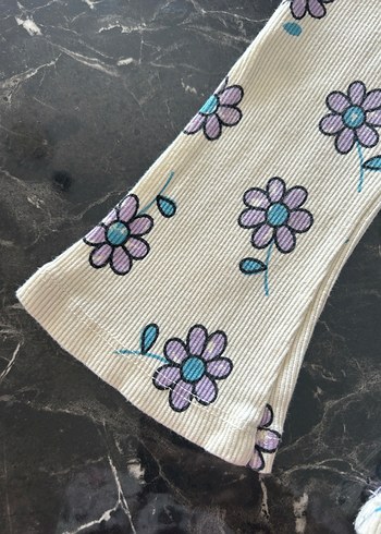 Çiçek Desenli Bebek Tayt - Görsel 4