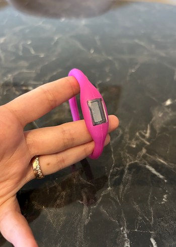 Avon Pembe Dijital Kadın Spor Saat