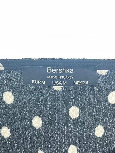 m Beden çeşitli Renk Bershka Kısa Elbise %70 İndirimli.