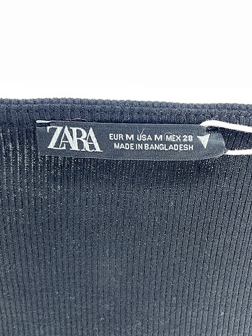 m Beden siyah Renk Zara T-shirt %70 İndirimli.