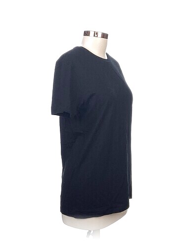 IAMNOTBASIC IAMNOTBASIC T-shirt %70 İndirimli.