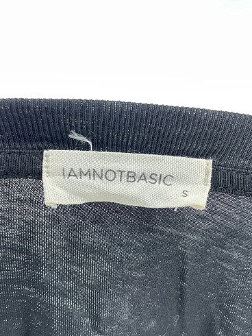 s Beden siyah Renk IAMNOTBASIC T-shirt %70 İndirimli.