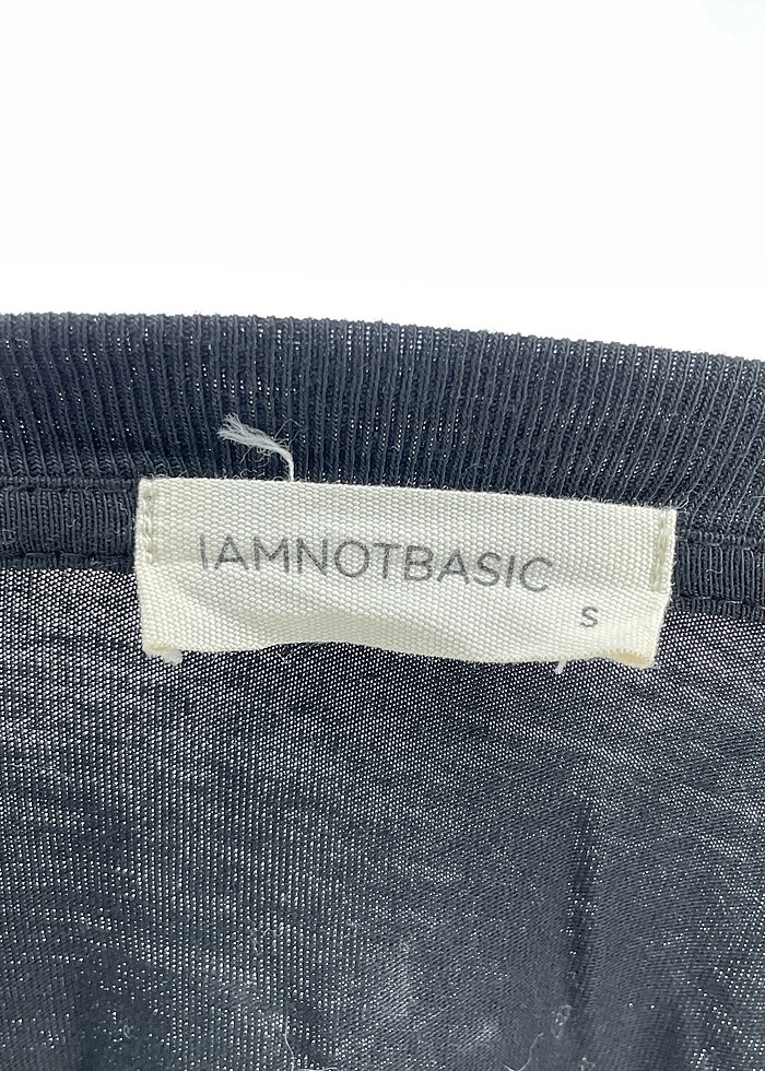 IAMNOTBASIC T-shirt %70 İndirimli. - Görsel 4