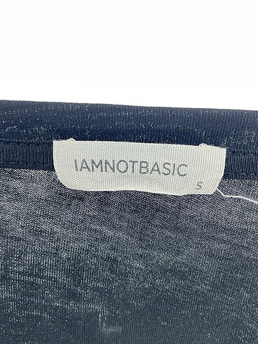 s Beden siyah Renk IAMNOTBASIC T-shirt %70 İndirimli.