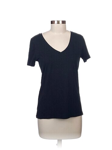 IAMNOTBASIC T-shirt %70 İndirimli.