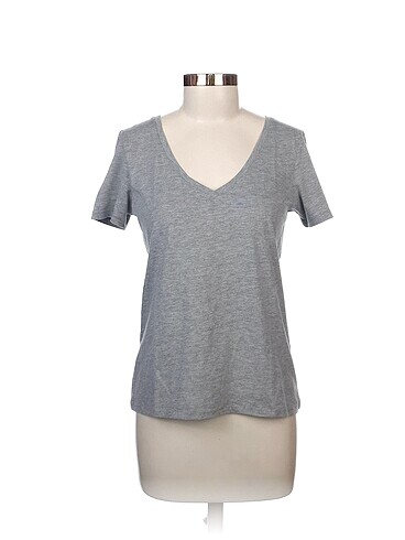 IAMNOTBASIC T-shirt %70 İndirimli.
