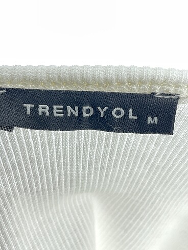 m Beden beyaz Renk Trendyol & Milla Mini Üst %70 İndirimli.