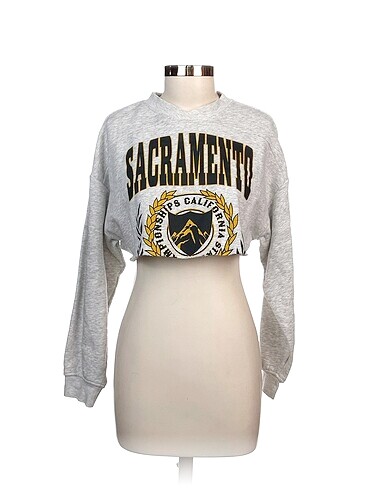 H&M Sweatshirt %70 İndirimli.