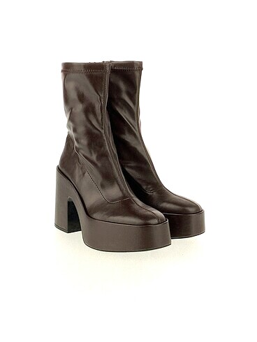 Zara Zara Bot %70 İndirimli.