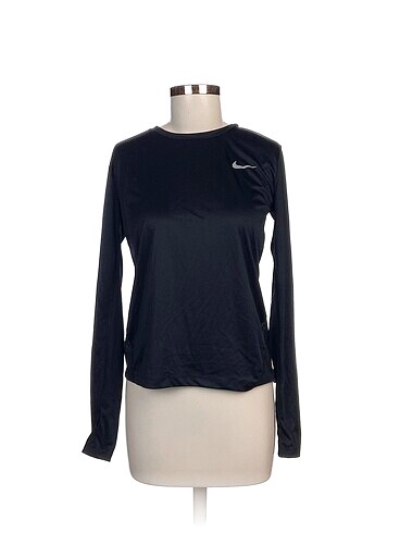 Nike Bluz %70 İndirimli.