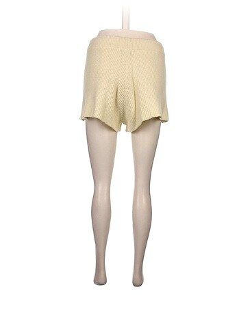 xs Beden Bershka Mini Şort %70 İndirimli.